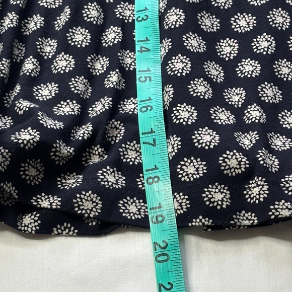 💙 LOFT Navy White Midi Skirt XS Flowy Stretch Women's Pull On Casual 💙 - Picture 11 of 12